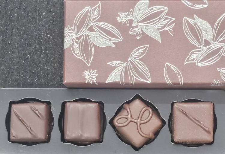 ボンボンショコラ(4個入り)